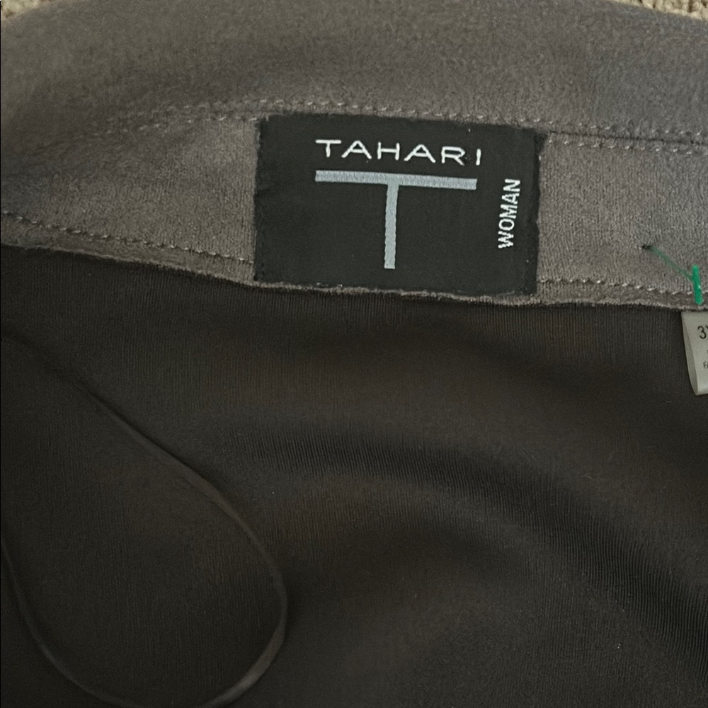 Tahari Stylish Dark Grey Faux Leather/Suede Long Jacket Coat **Size 3X** 🌺🌺 - Picture 4 of 4